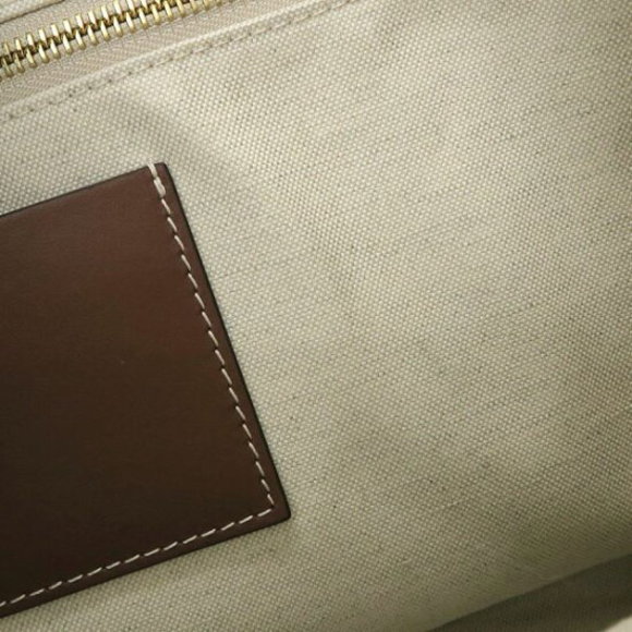 Burberry Medium Freya Tote - Picture 8 of 9